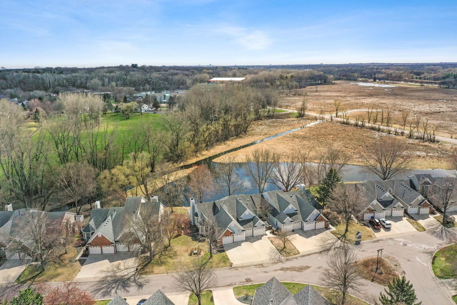 Property Photo: 1266 Pond View Lane MN 55110