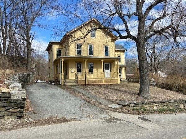 Property Photo:  33 Ash St 2  MA 01562 