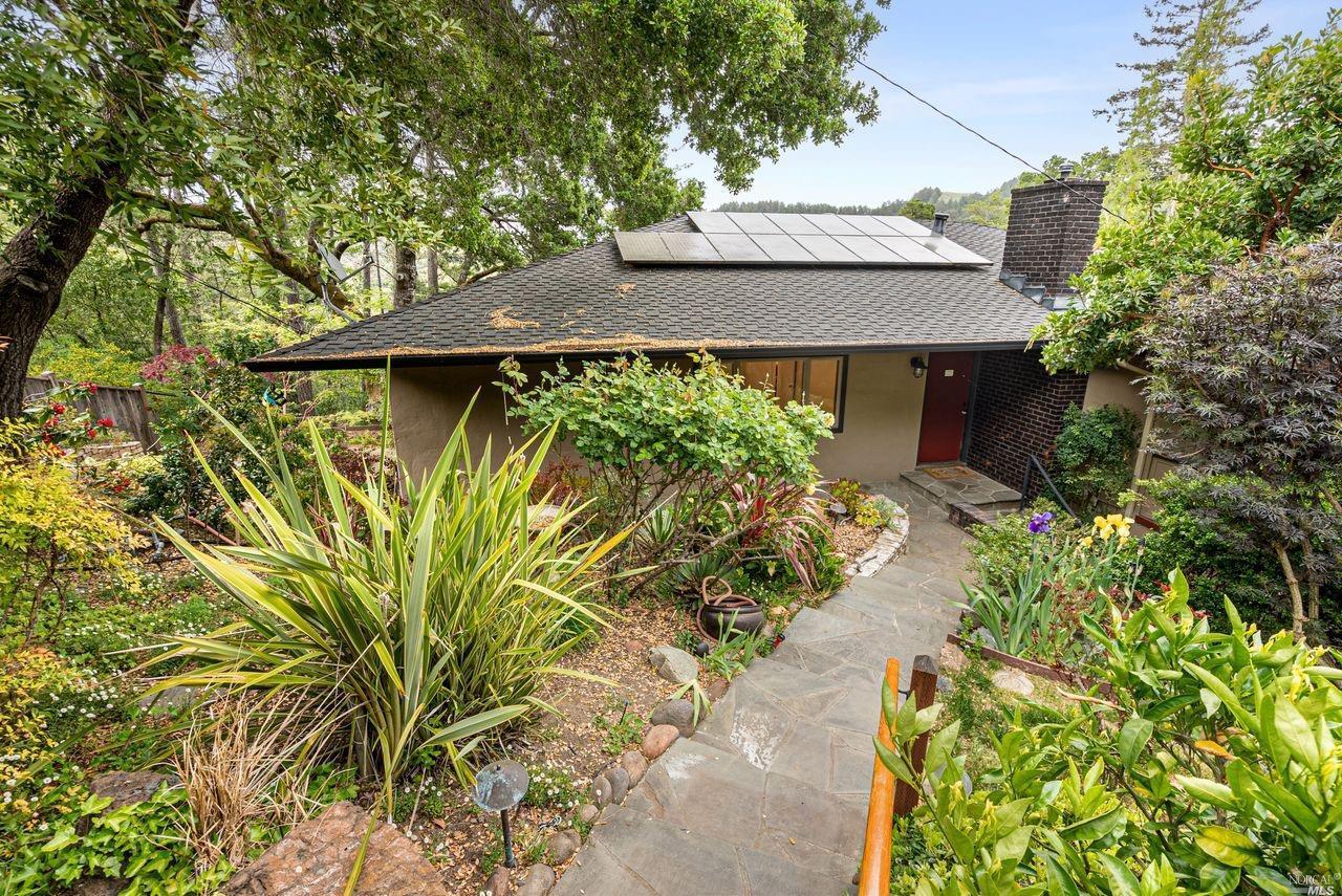 Property Photo:  41 Maple Road  CA 94973 