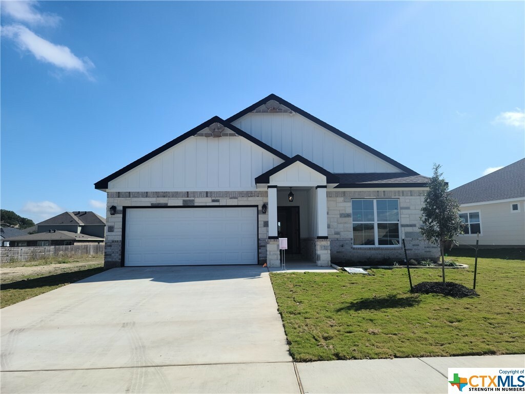 Property Photo: 1902 Horatio Street TX 76559