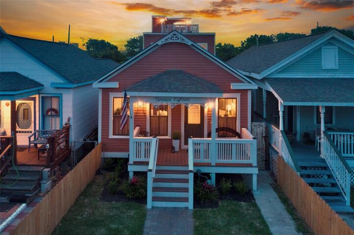 1918 Avenue O  Galveston TX 77550 photo