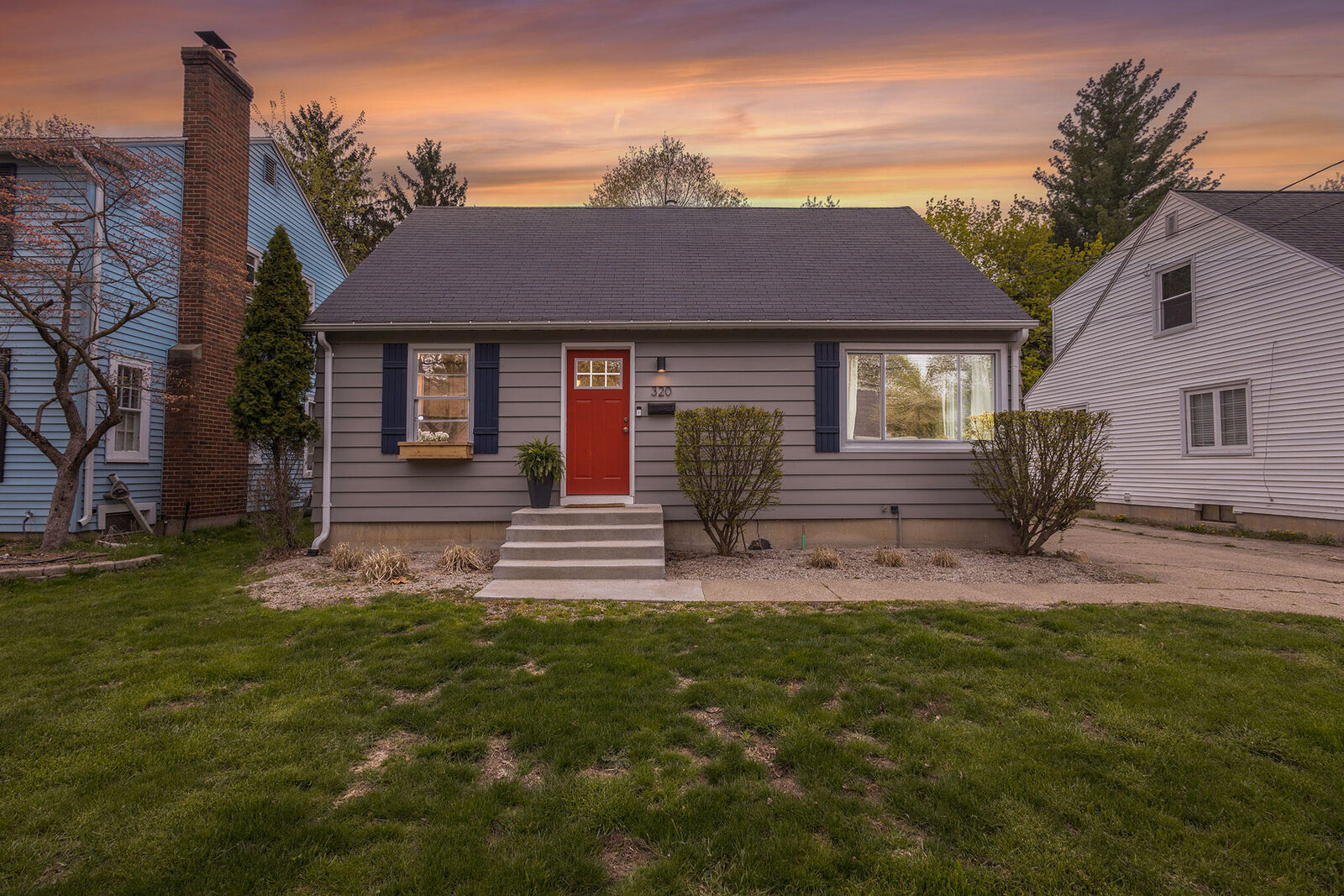 Property Photo: 320 Rosemary Street SE MI 49507