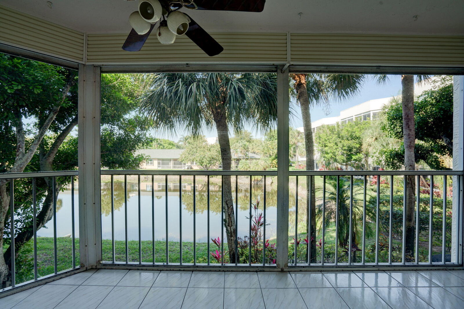 Property Photo: 3146 Via Poinciana 206 FL 33467