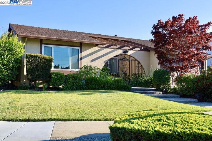 3702 Caravella Dr  San Jose CA 95117 photo