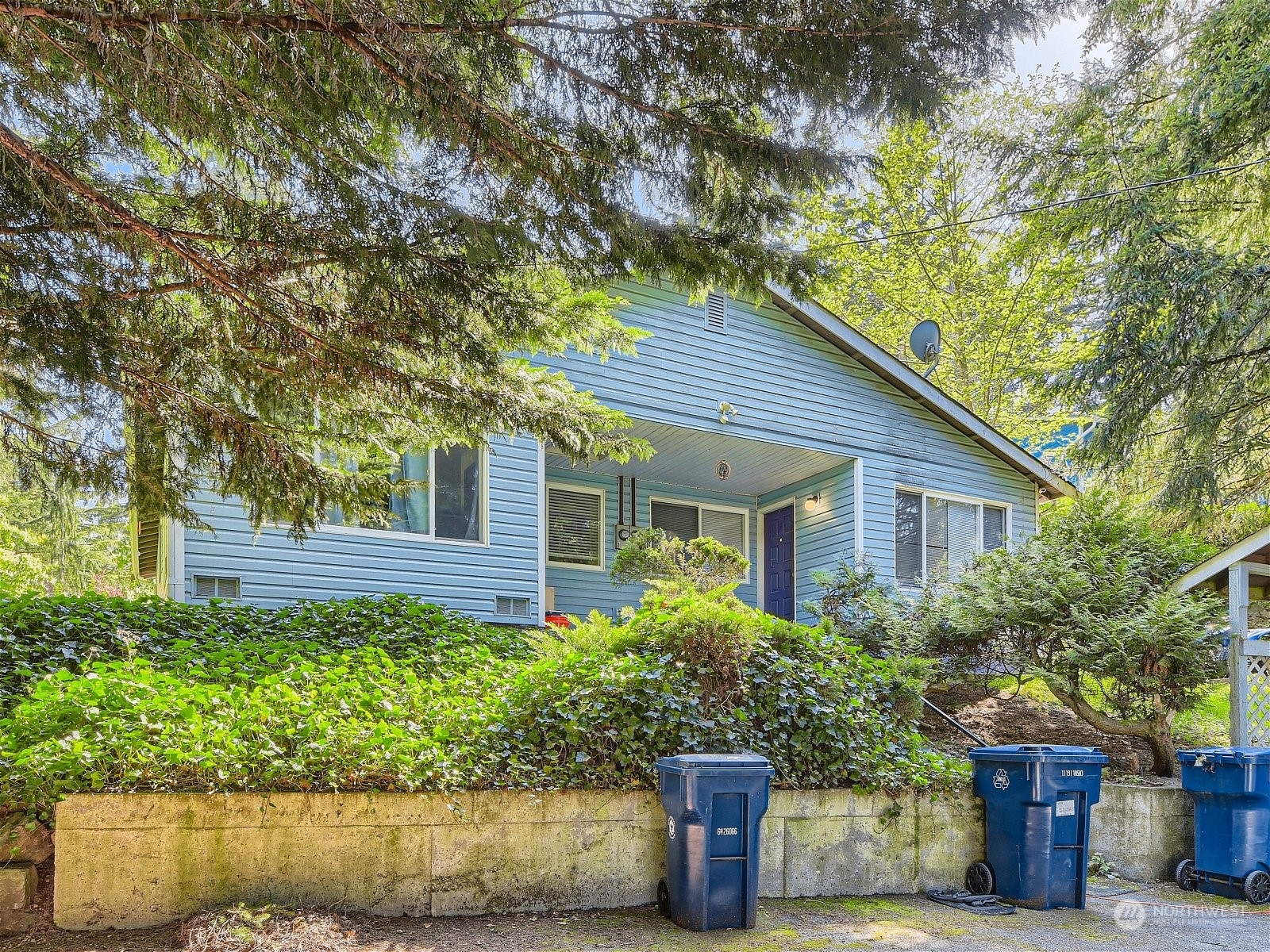 Property Photo:  1830 Magnolia Road  WA 98036 