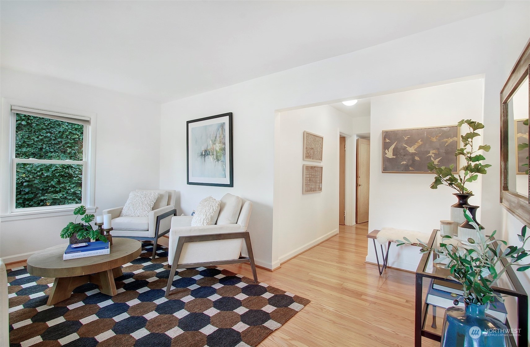 Property Photo: 906 N 88th Street WA 98103