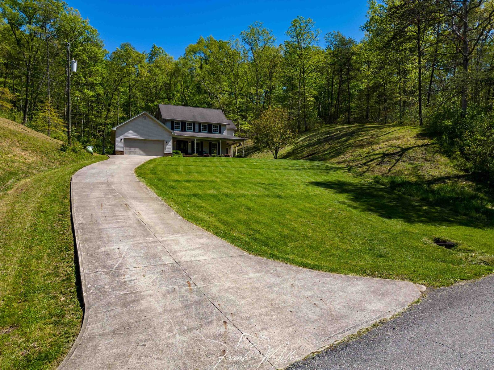 Property Photo:  587 Wolfpen Hollow  KY 41144 
