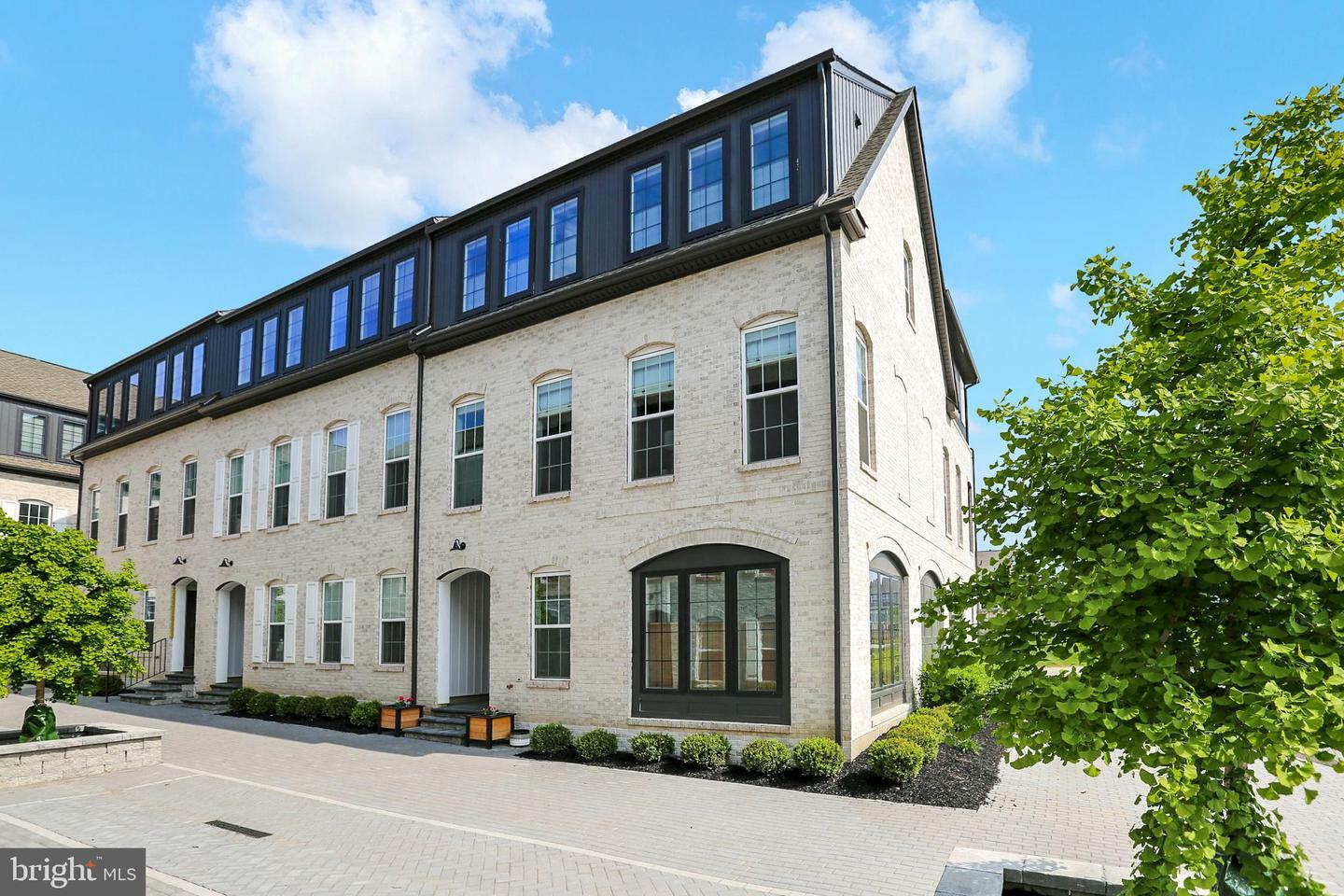 Property Photo: 1324 Rumford Court PA 17055