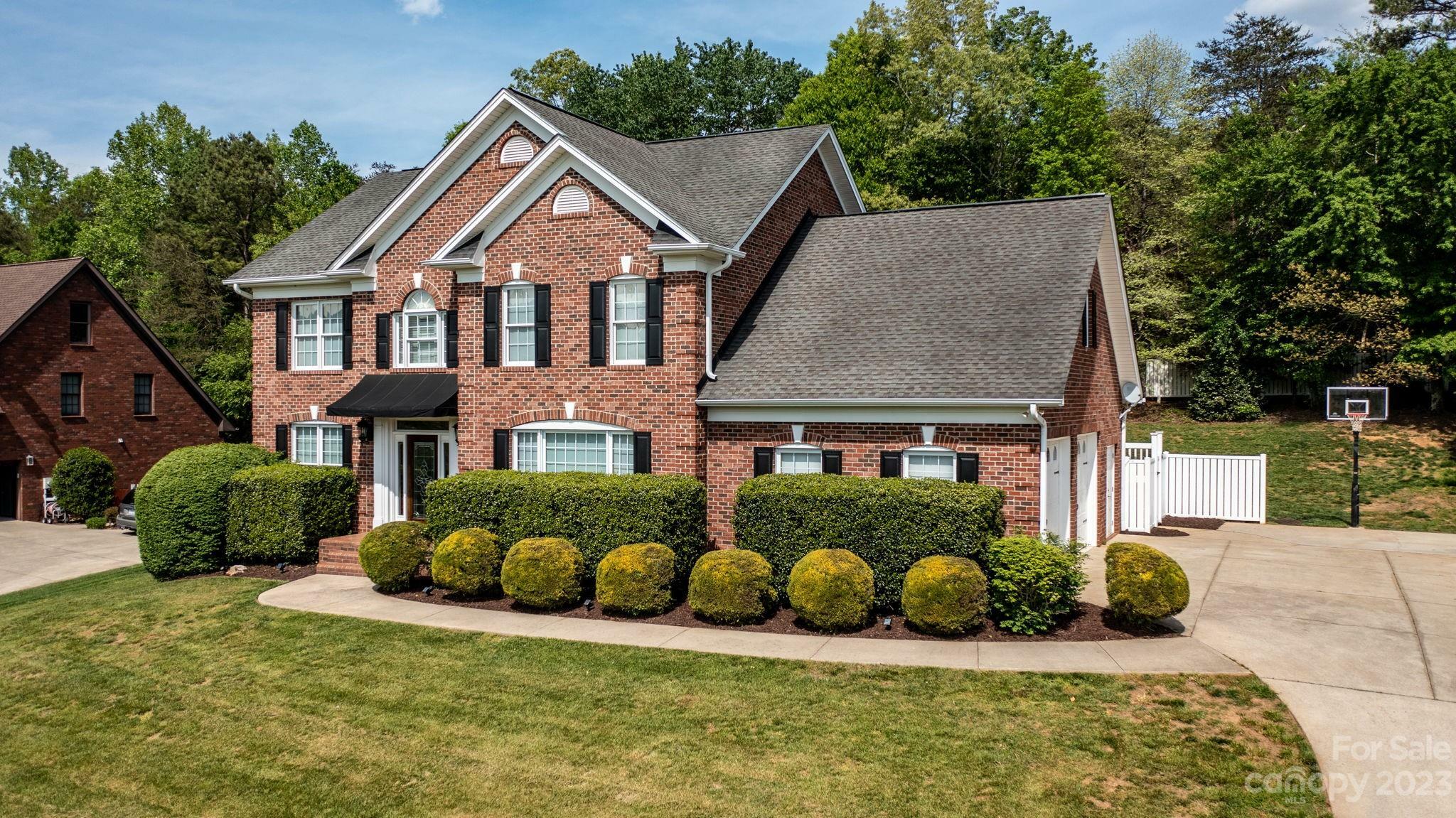 Property Photo: 153 Gunpowder View Circle NC 28630