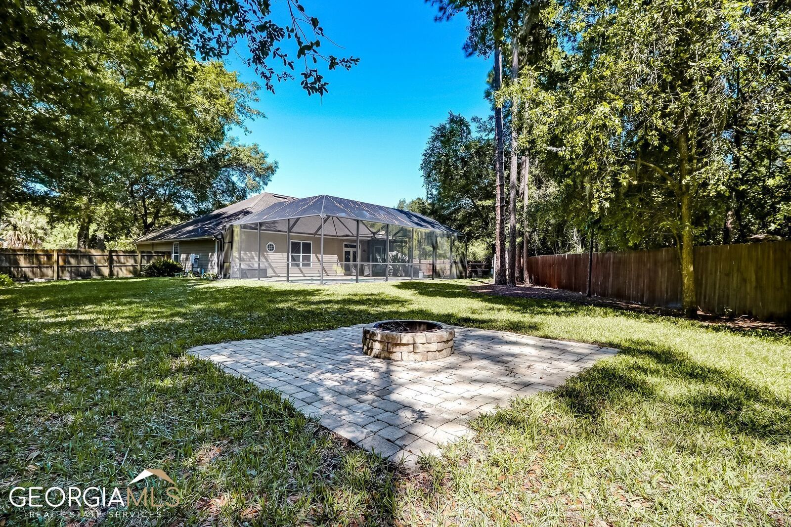 Property Photo:  201 Chase Court N  GA 31558 