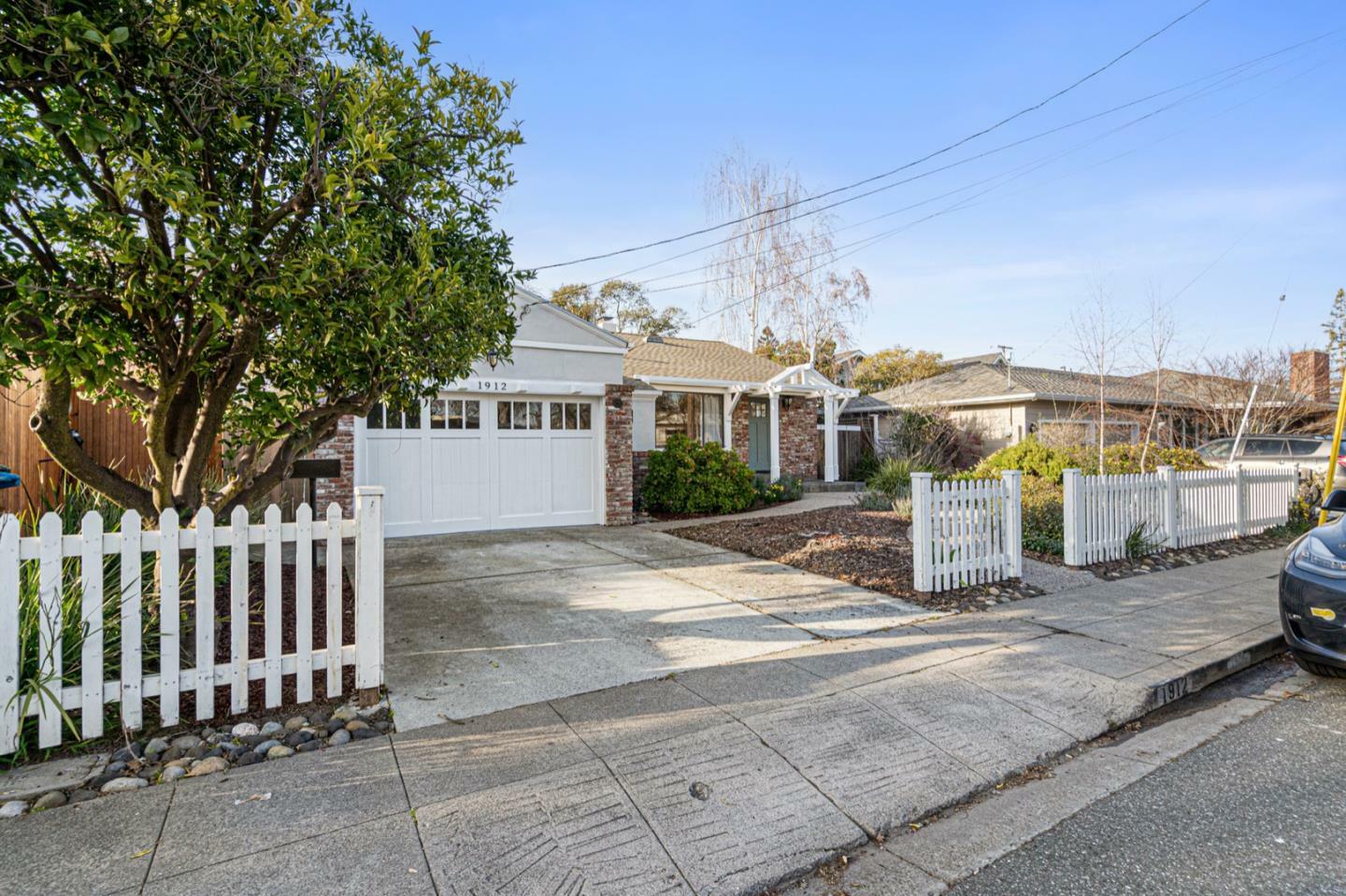 Property Photo: 1912 White Oak Way CA 94070