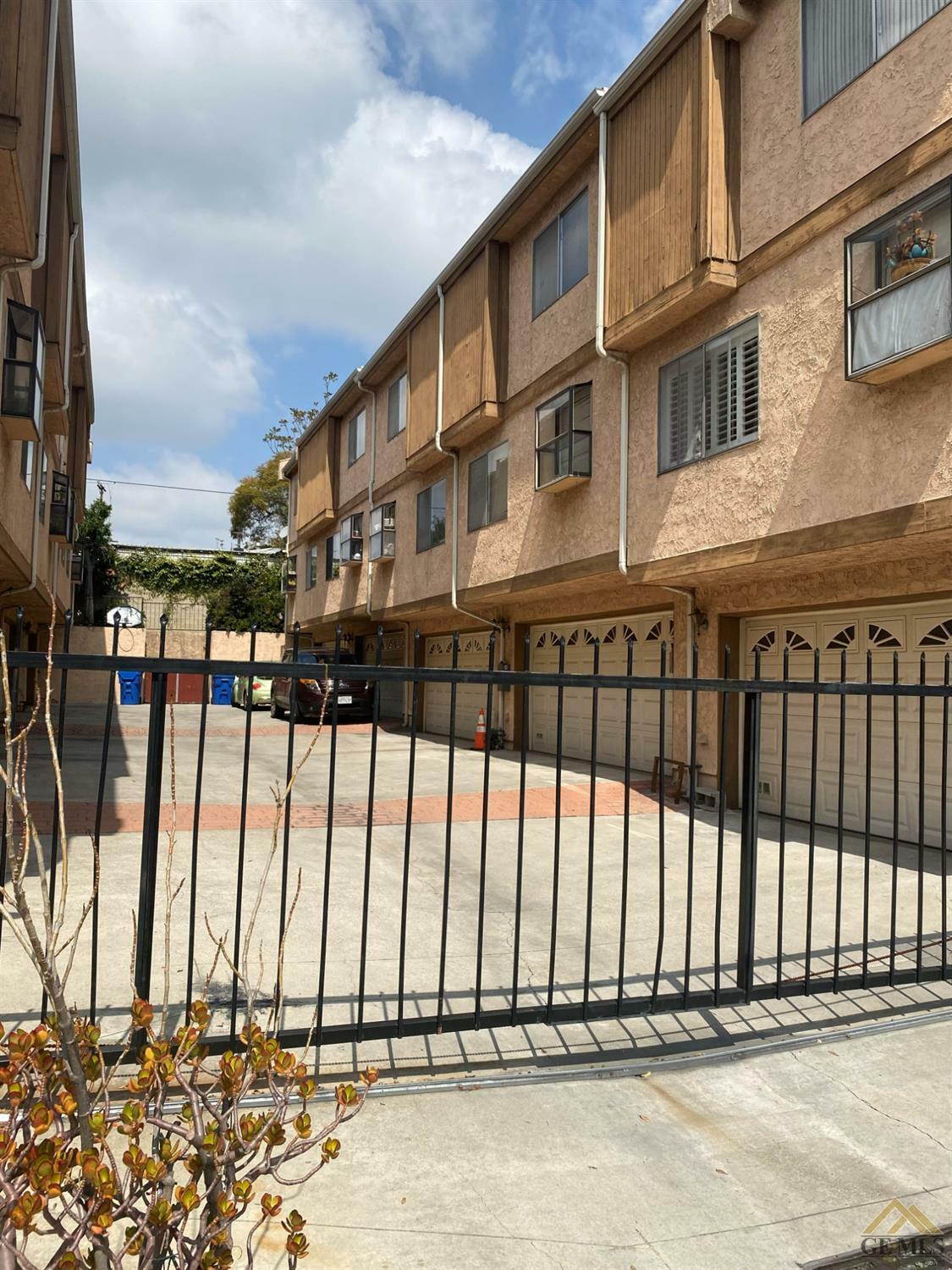369 N La Fayette Park Place 1  Los Angeles CA 90026 photo