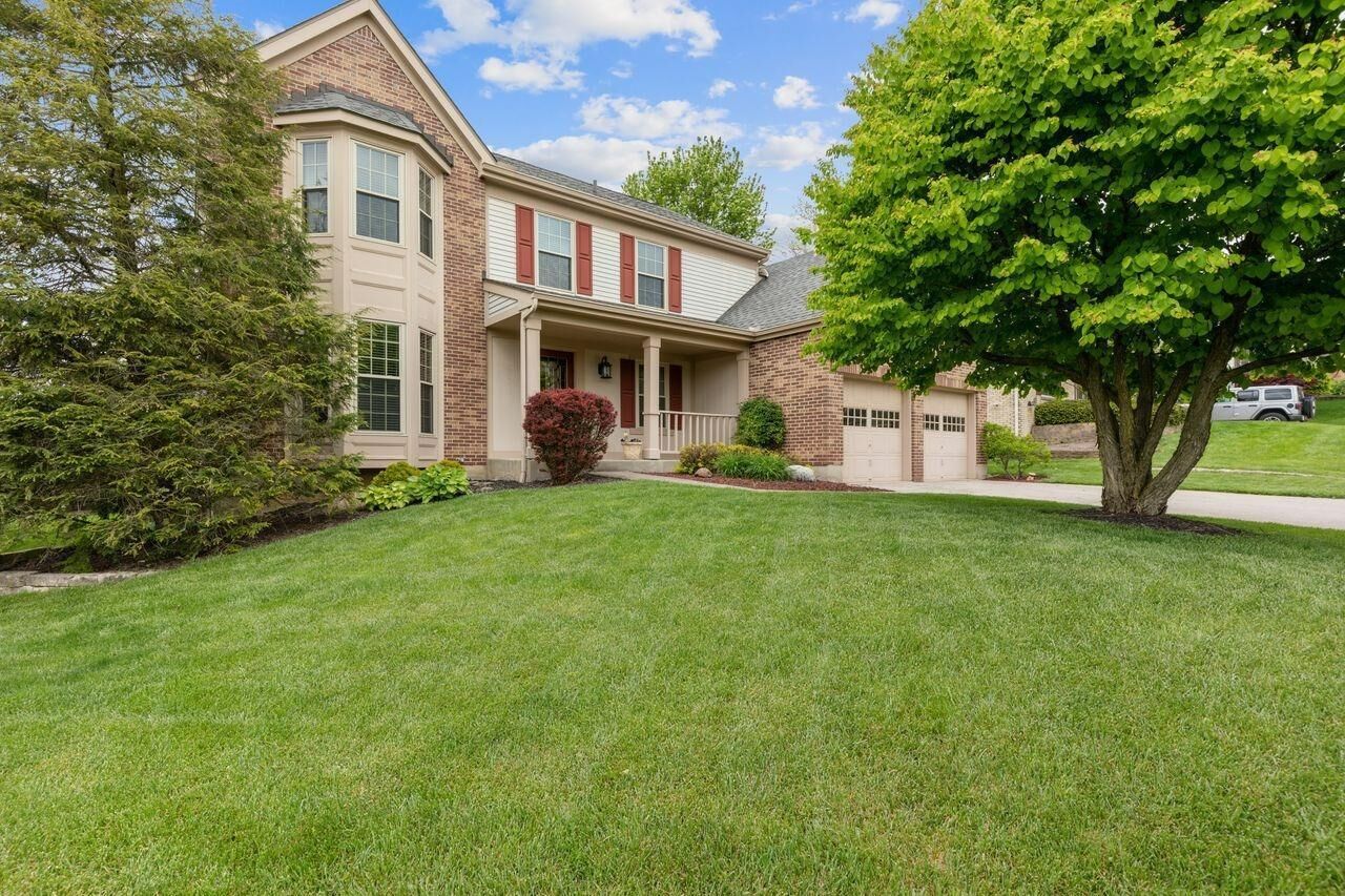 Property Photo:  7863 Hollow Oak Ct  OH 45069 