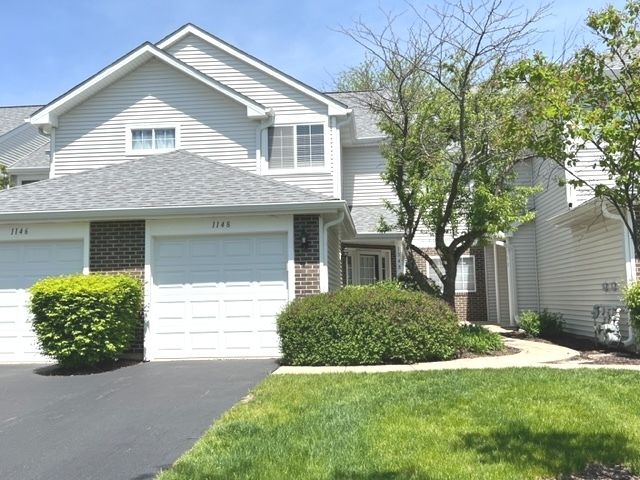 Property Photo: 1148 E Cambria Ln South IL 60148