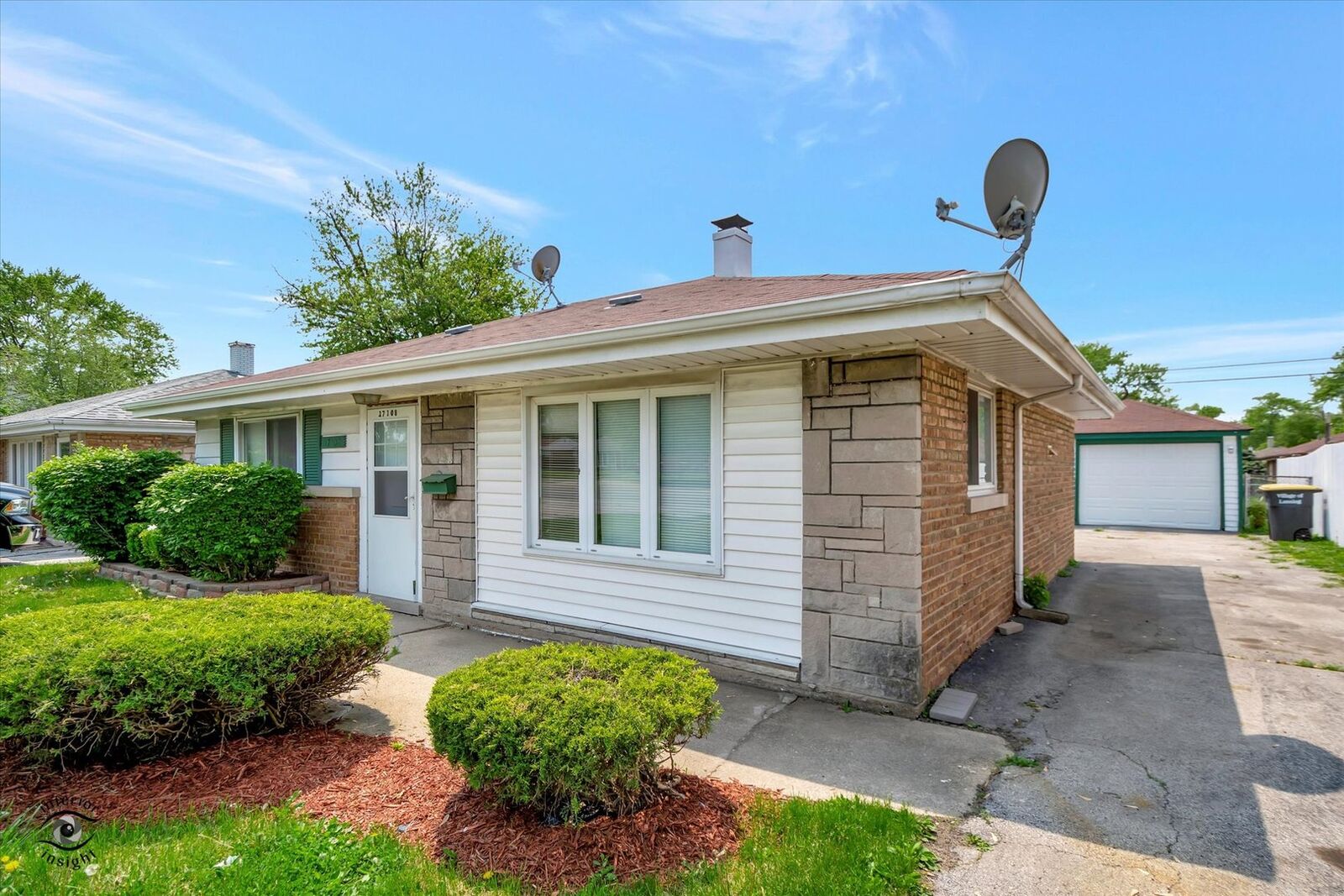 Property Photo: 17108 Burnham Avenue IL 60438
