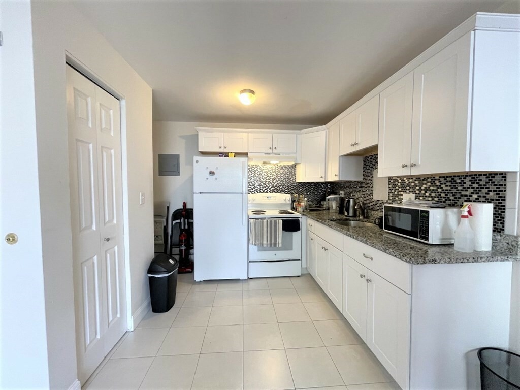 Property Photo: 17 Carey Ave 3 MA 02472