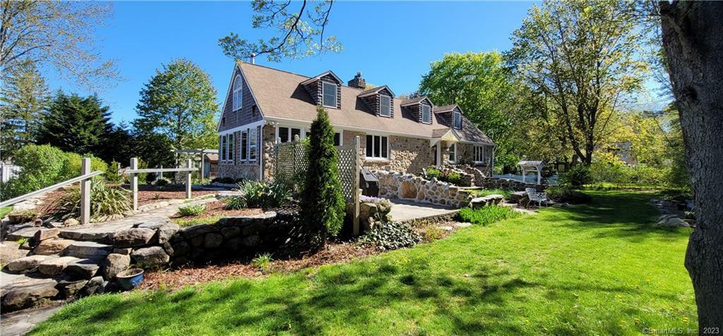 Property Photo: 11 Pleasant Dr Extension CT 06357