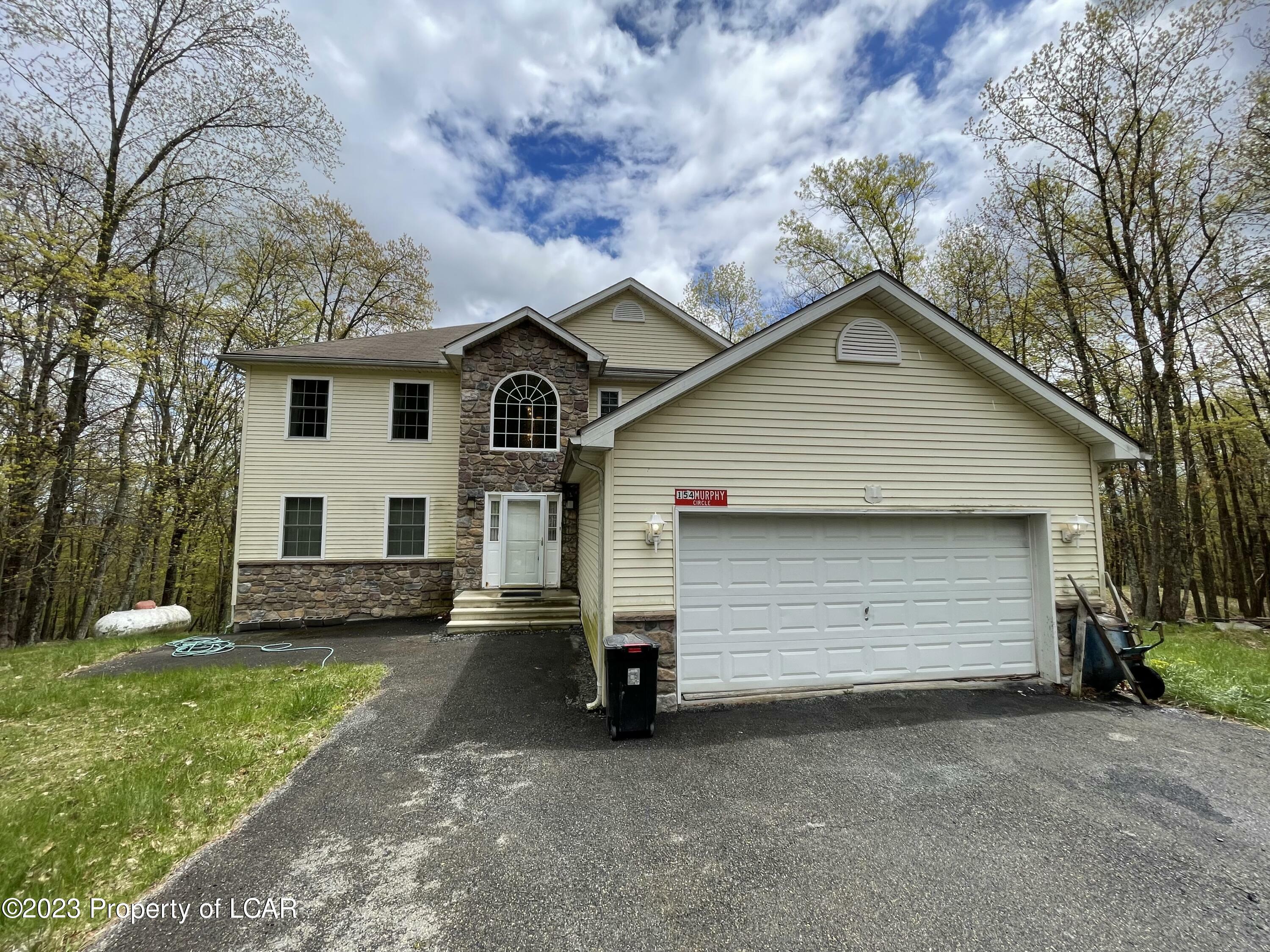 Property Photo:  144 Murphy Circle  PA 18324 