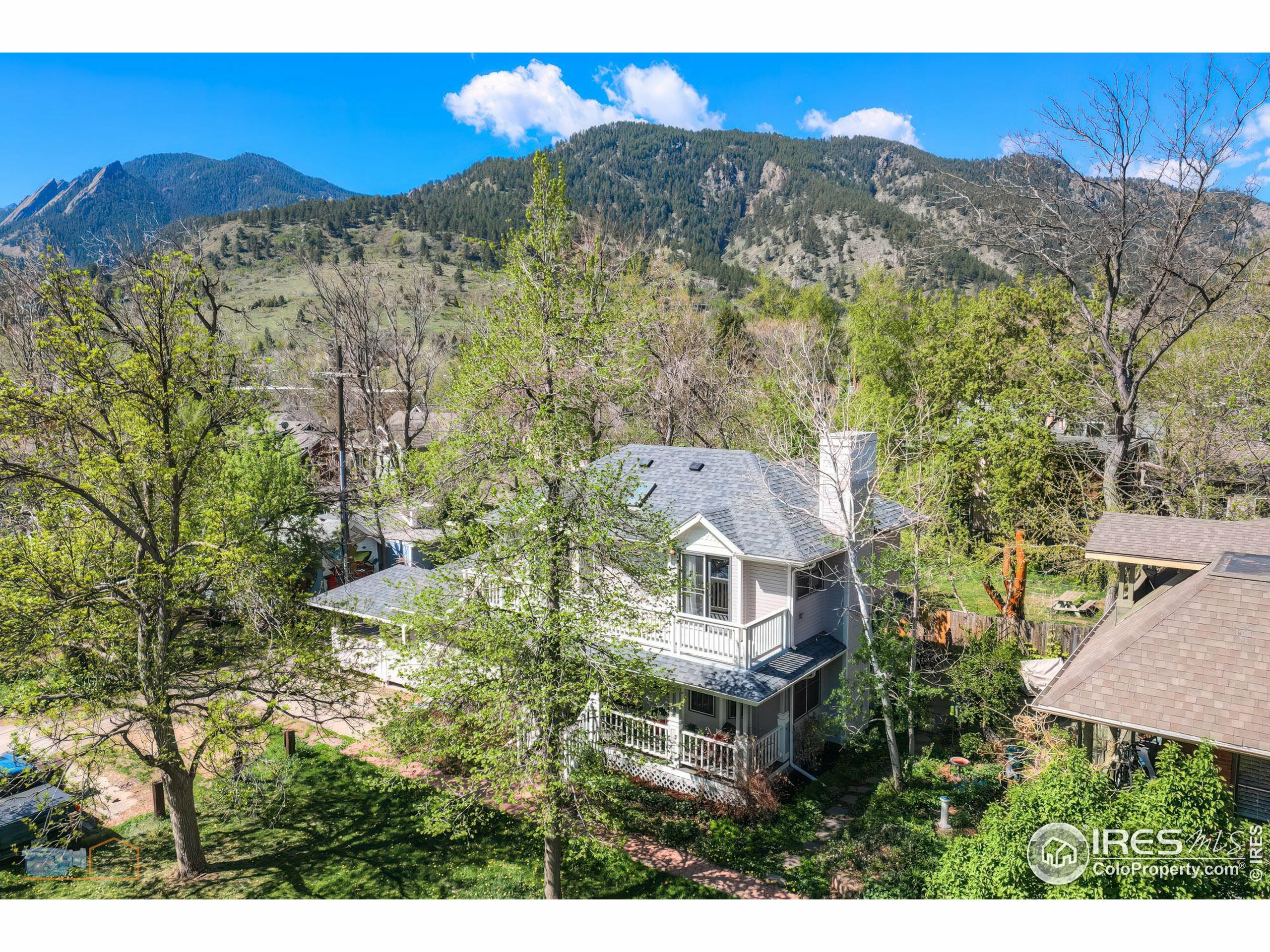 Property Photo: 448 Pearl St CO 80302