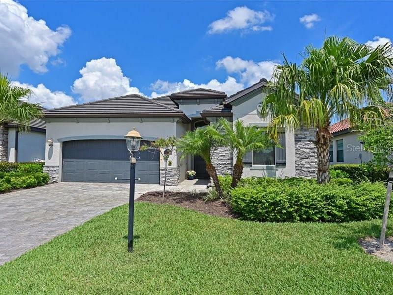 Property Photo:  16721 Bwana Place  FL 34211 