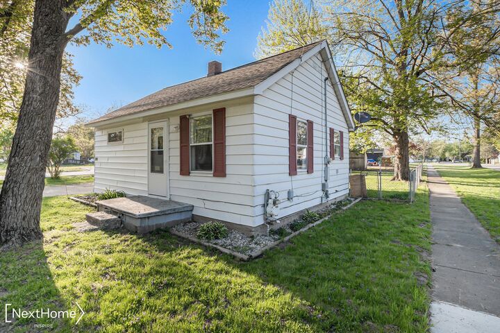 191 Oak  Montrose MI 48457 photo