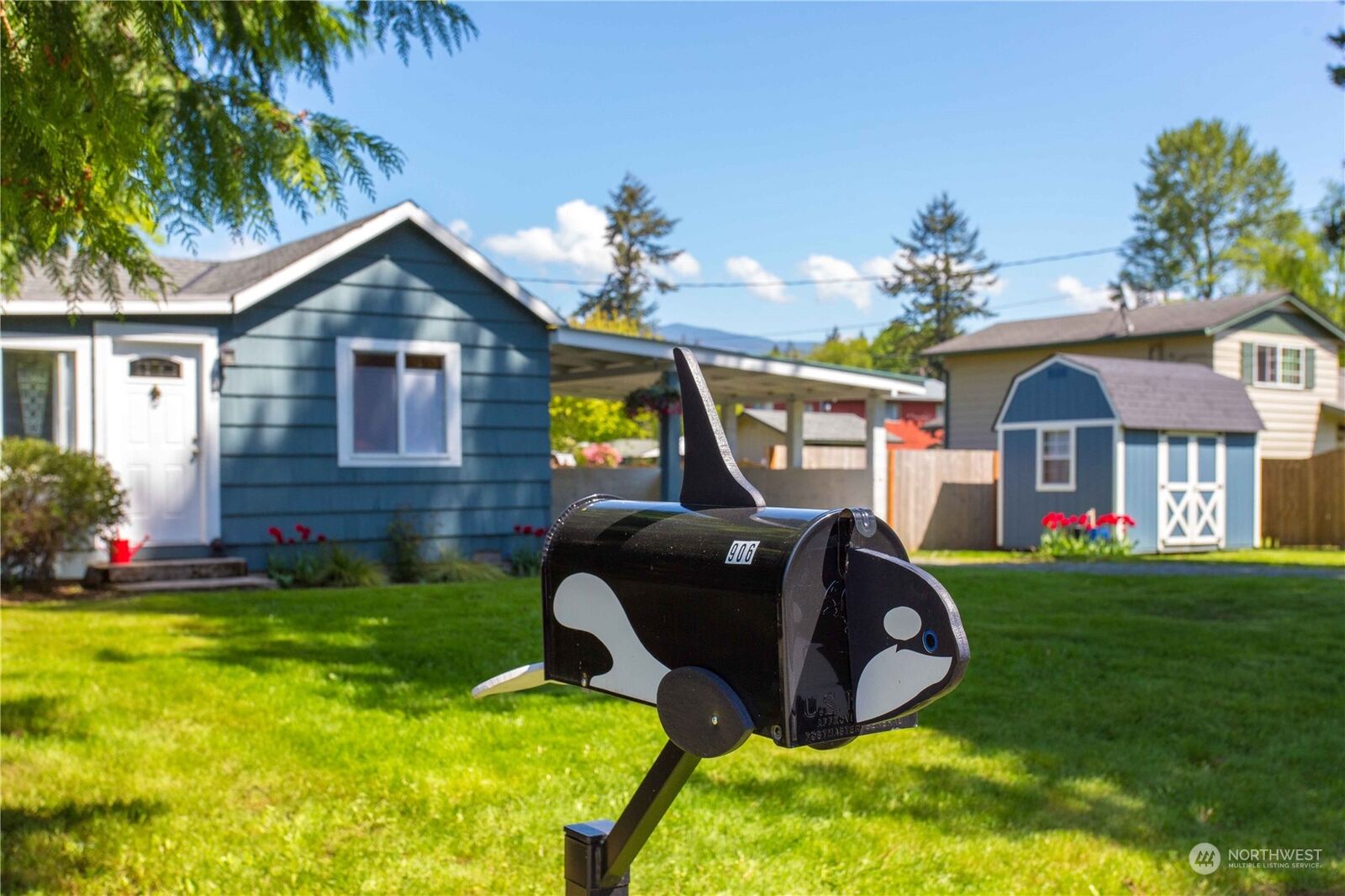 Property Photo: 906 Dunlop Street WA 98284