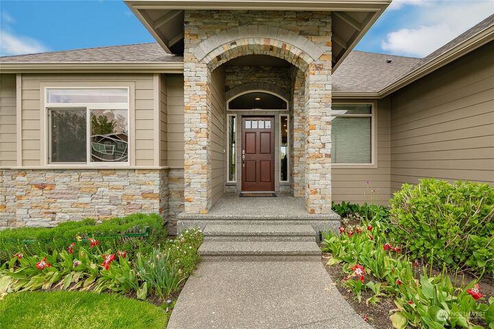 Property Photo:  5165 Spoonbill Lane  WA 98248 