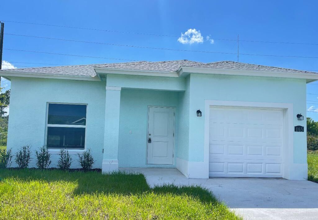 Property Photo: 2580 15th Street SW FL 32962
