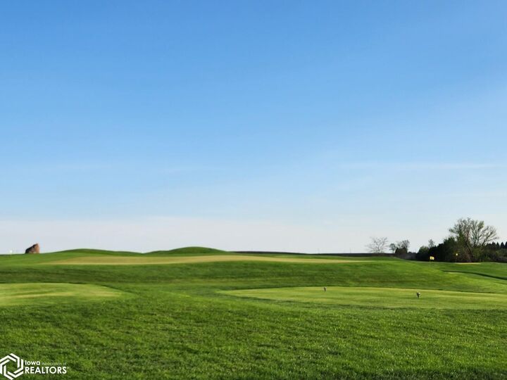Property Photo: 423 Brickyard Road IA 50475