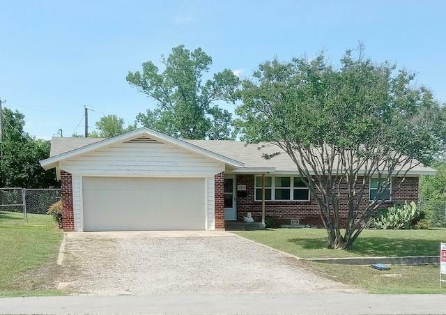 Property Photo:  105 S Melanie Drive  TX 76020 