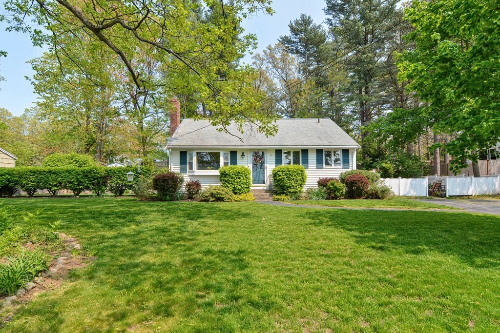 121 Pond St  Franklin MA 02038 photo