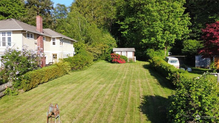 House for sale in Vashon 14016 SW Bates Road, Vashon, WA 98070