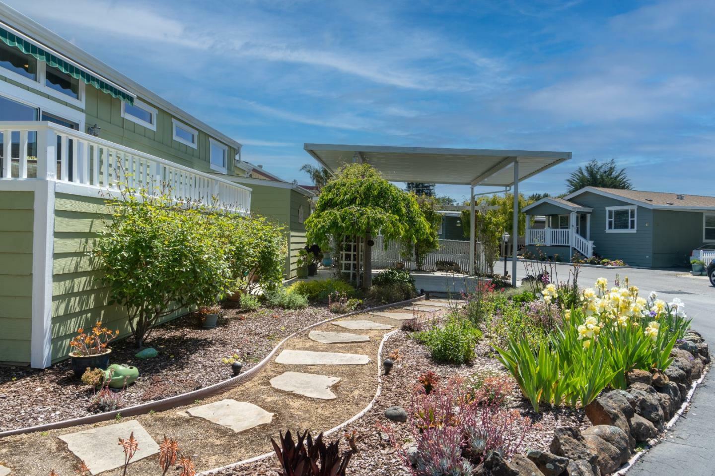 Property Photo: 69 Leawood Street 69 CA 95003