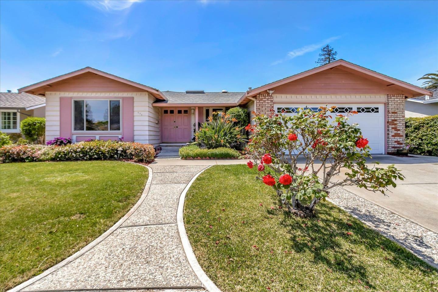 Property Photo: 998 Woodgrove Lane CA 95136