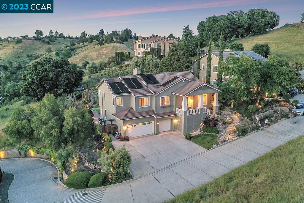 Property Photo: 11 Oakview Lane CA 94553