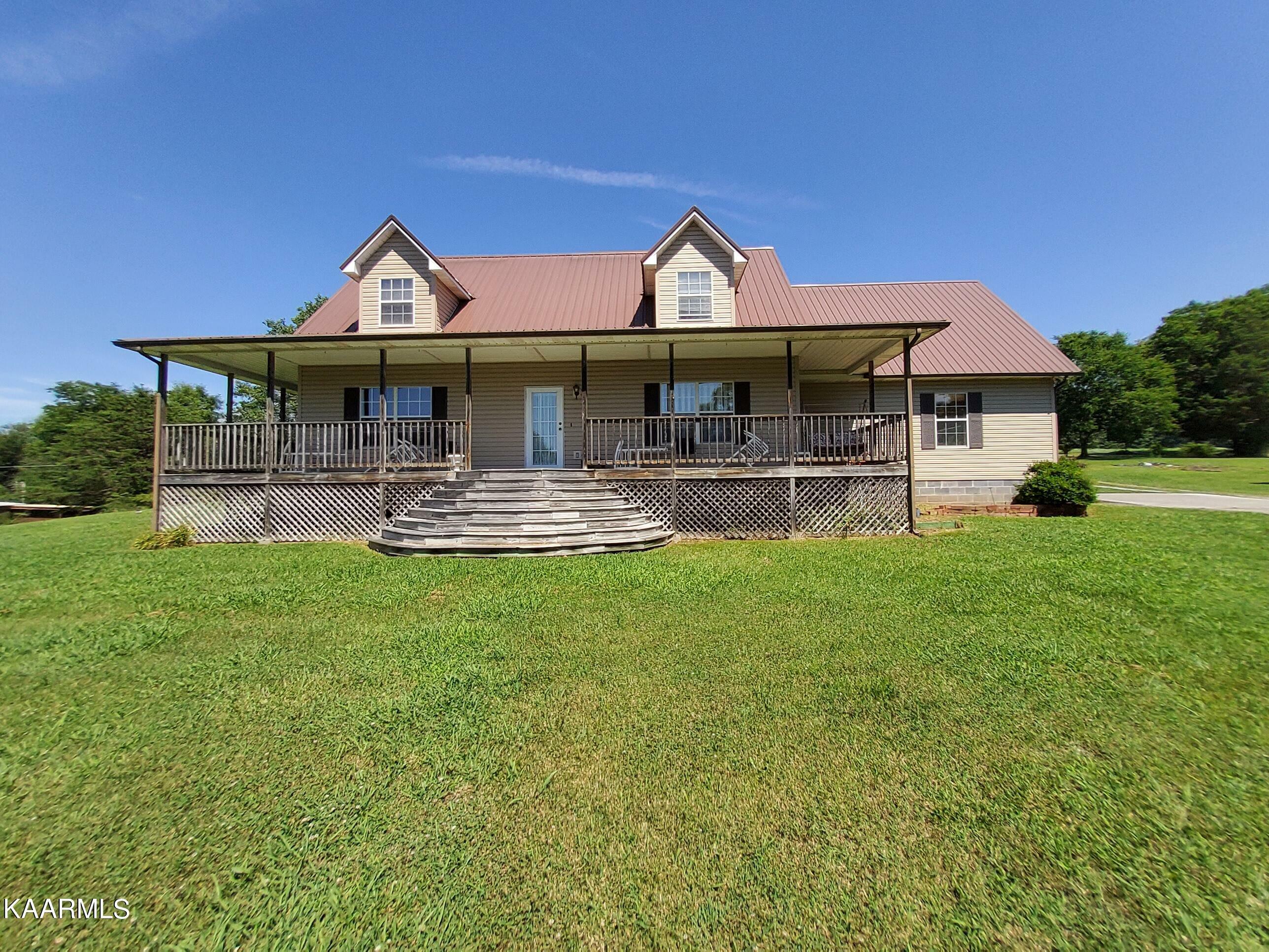Property Photo: 302 Sharp Rd TN 37876