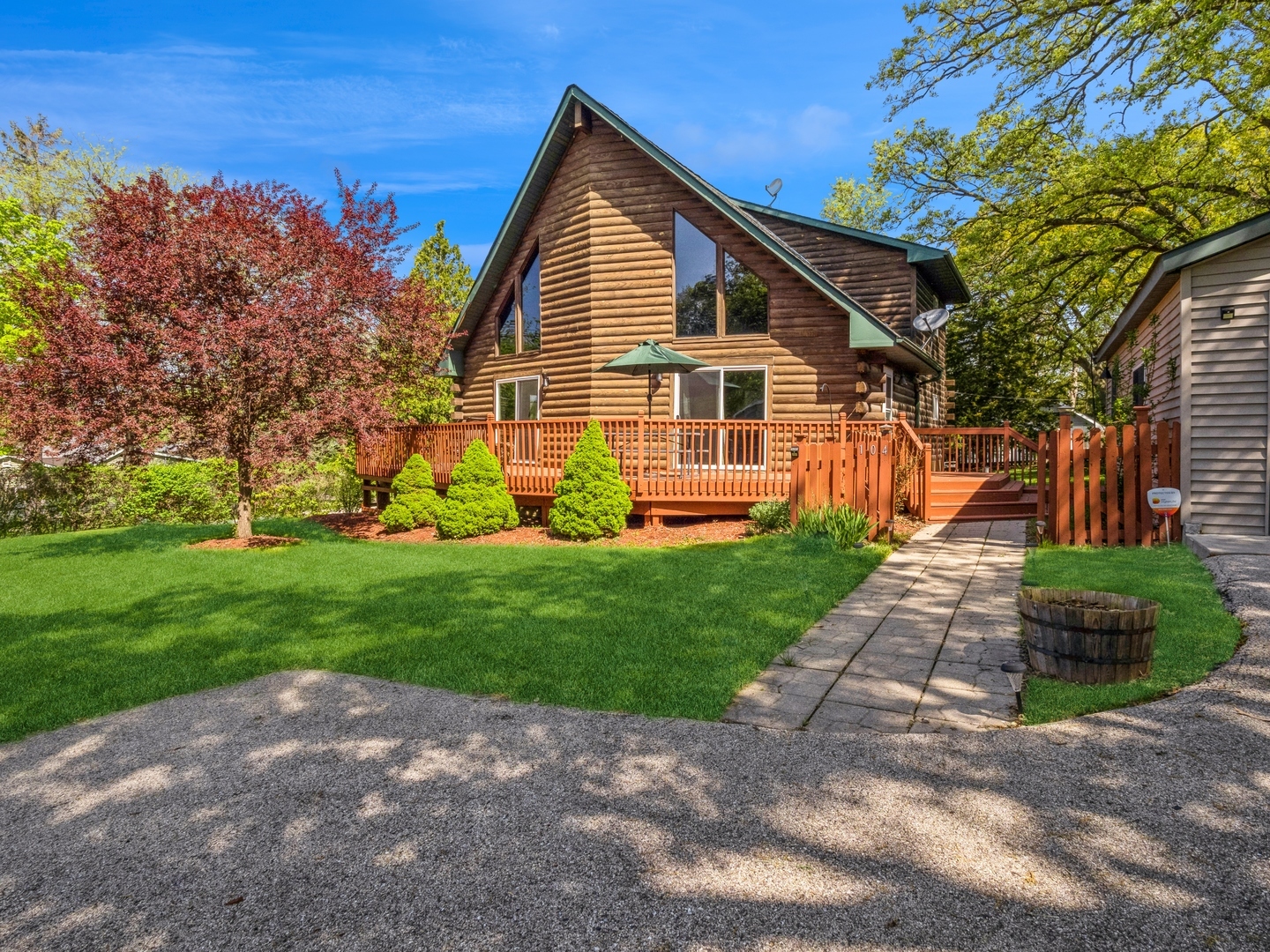 Property Photo:  104 Morningside Drive  IL 60051 