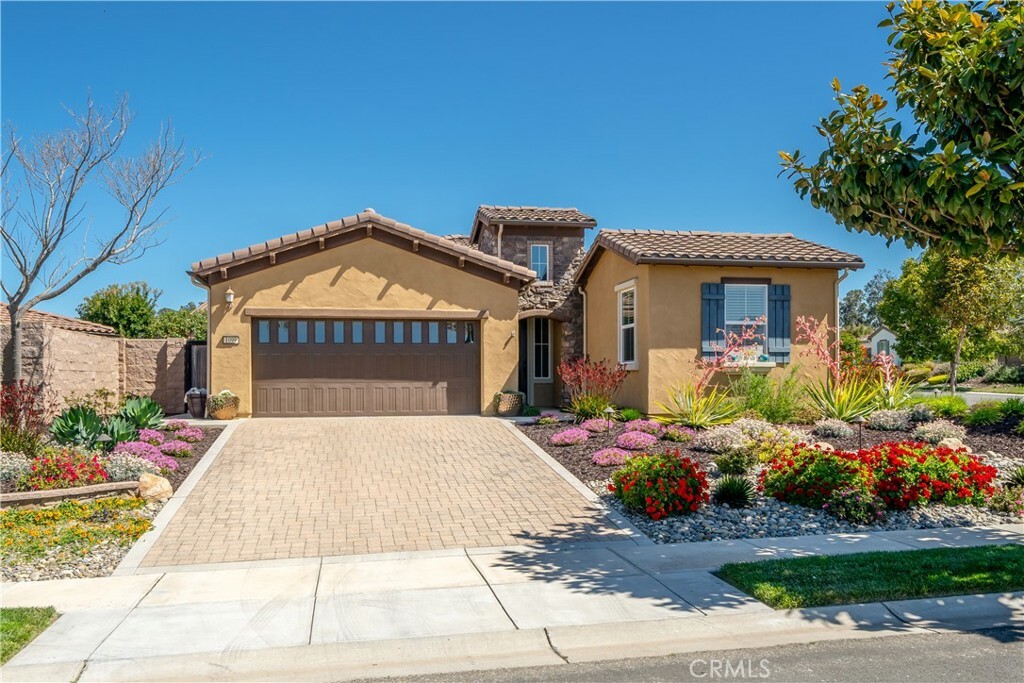 Property Photo:  1099 Emma Lane  CA 93444 