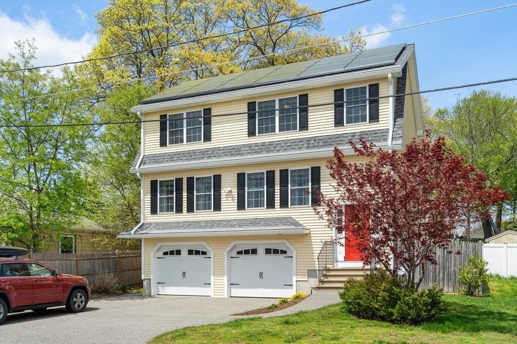 Property Photo: 11 Nuttings Ln MA 01821