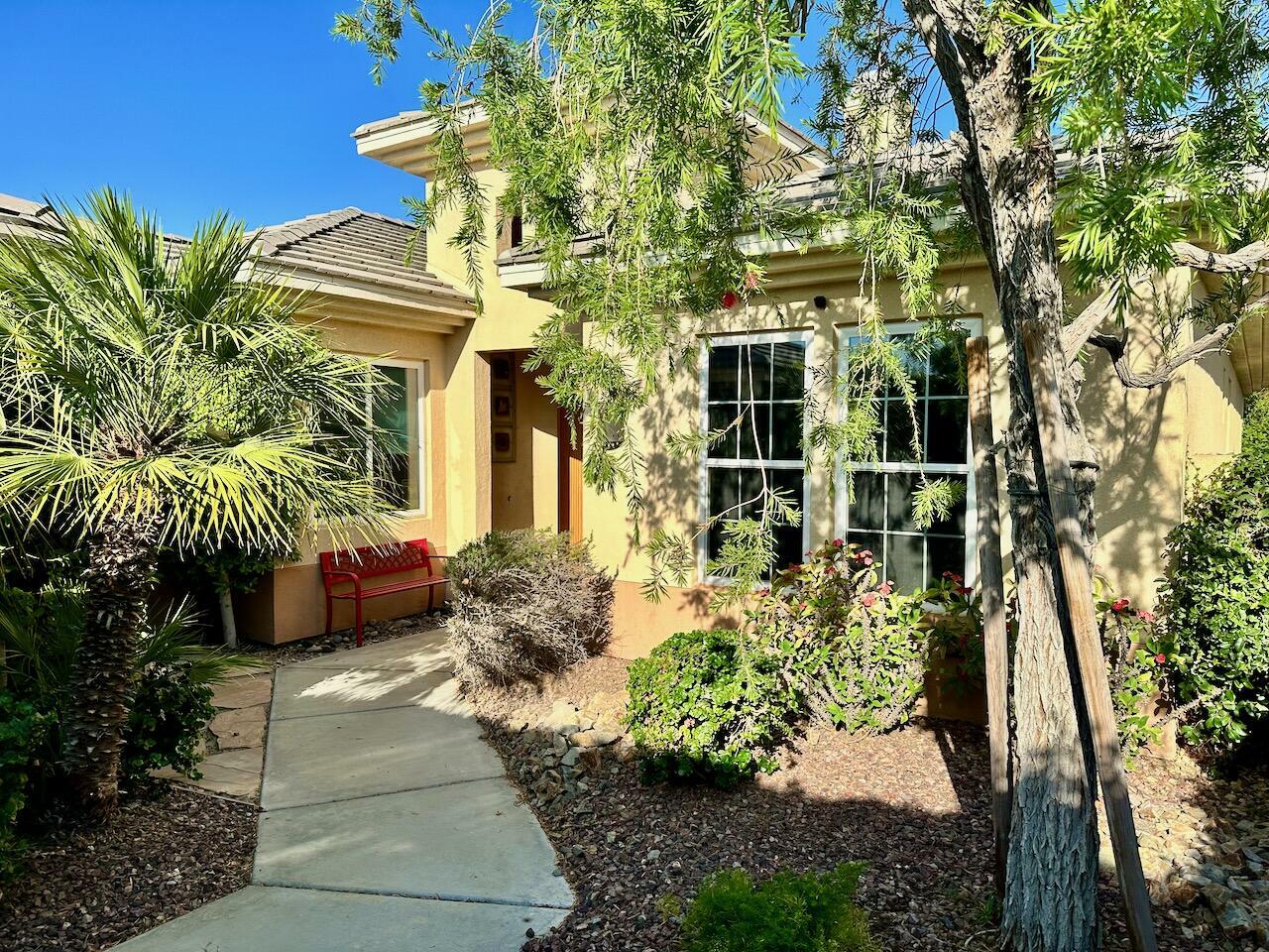 Property Photo: 83 Via Las Flores CA 92270