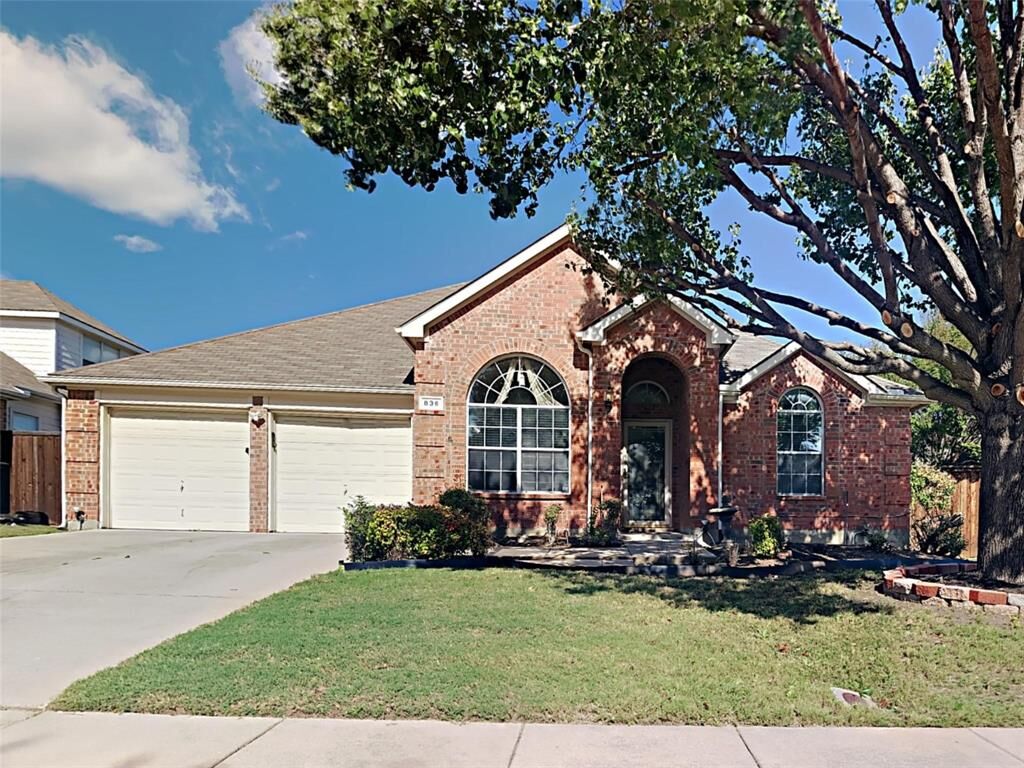 Property Photo: 836 Mullrany Drive TX 75019