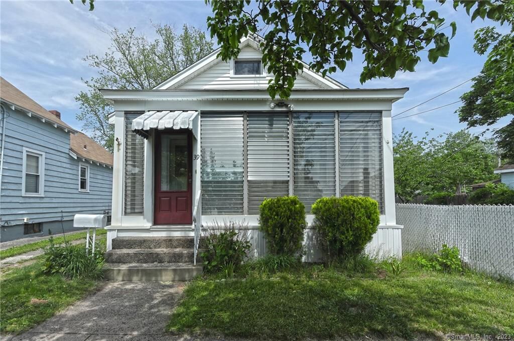Property Photo: 39 Front Avenue CT 06516