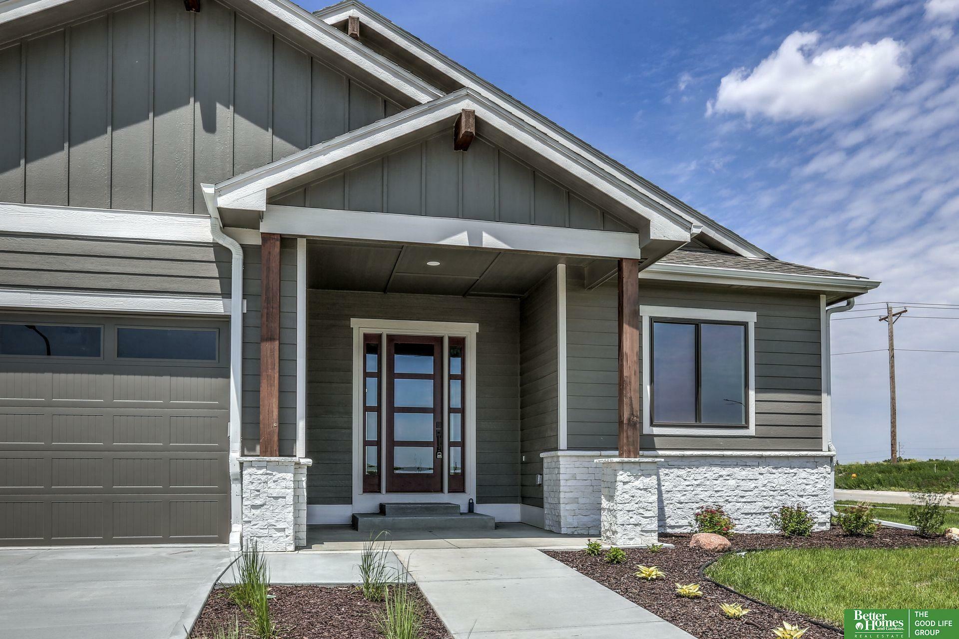 Property Photo: 11706 Port Royal NE 68046