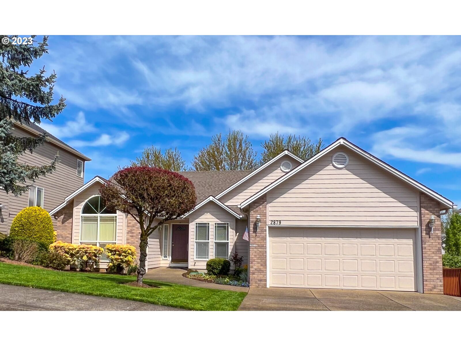 Property Photo:  2879 Bridgeport Ave  OR 97306 