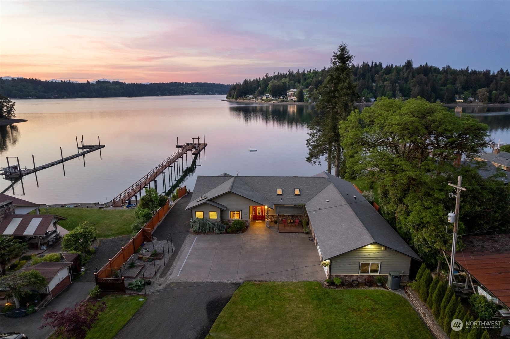 Property Photo:  1724 SE Walker Park Road  WA 98584 