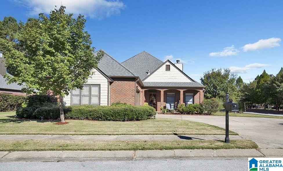 Property Photo: 6132 Bent Brook Drive AL 35022