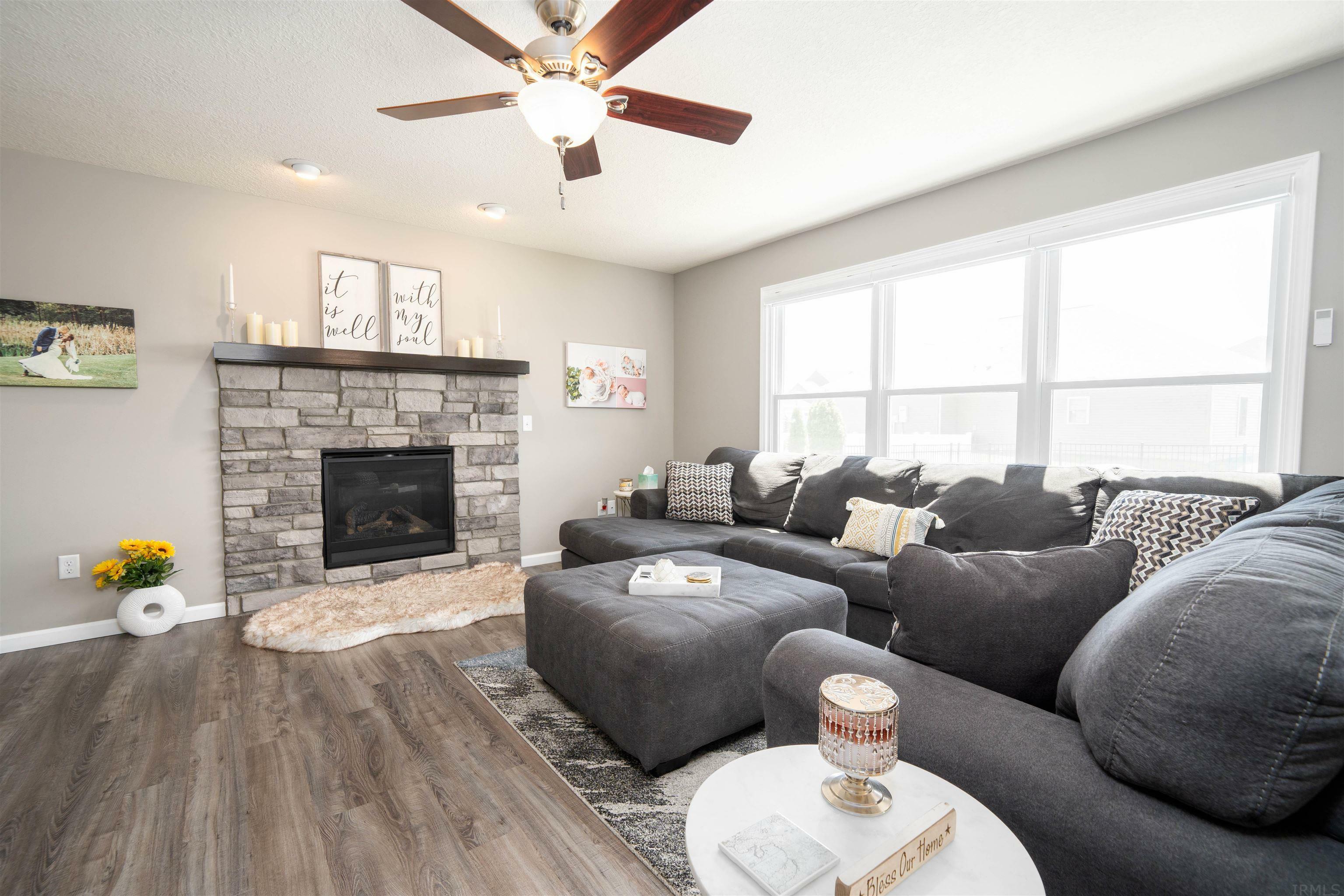Property Photo: 10956 Barrymore Run IN 46783