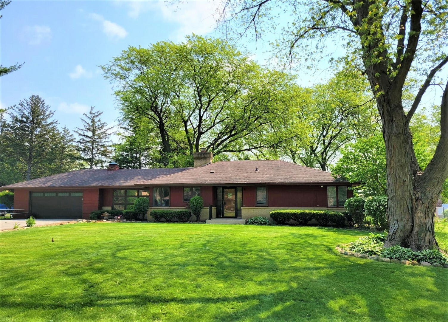 Property Photo:  308 Kenwood Avenue  IL 60435 