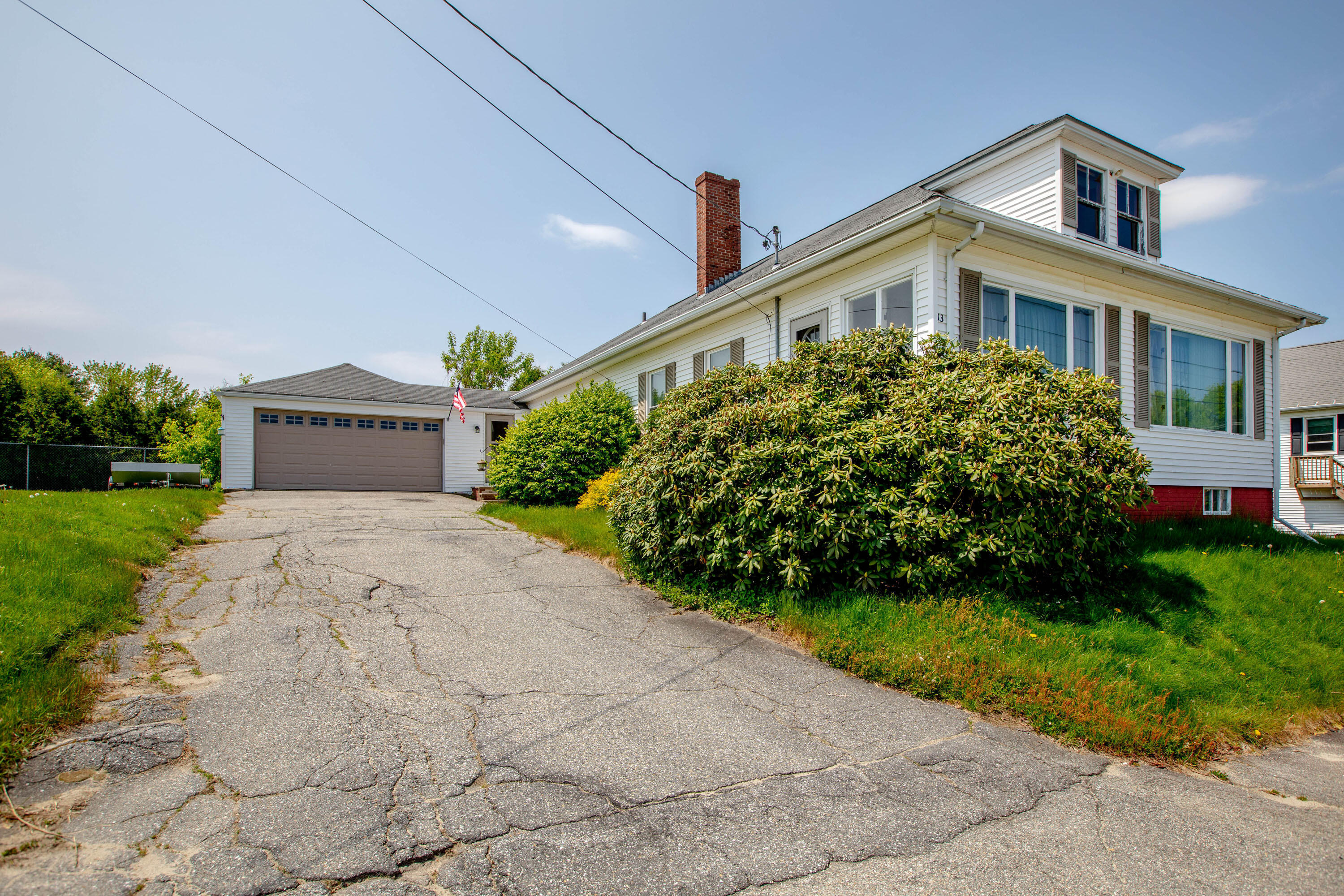 Property Photo: 13 Homefield Street ME 04240