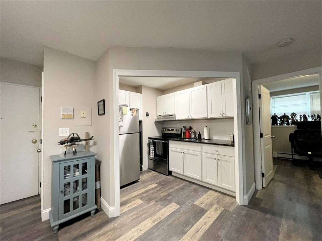 Property Photo:  625 Main Street 2  MA 01867 